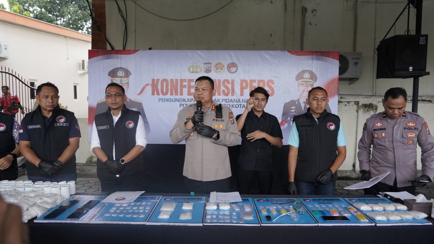 Polisi Ungkap Kasus Narkoba, Barang Bukti Miliaran Diamankan