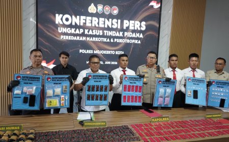 Polisi Amankan Ratusan Vape Berisi Zat Berbahaya dalam Operasi Narkoba